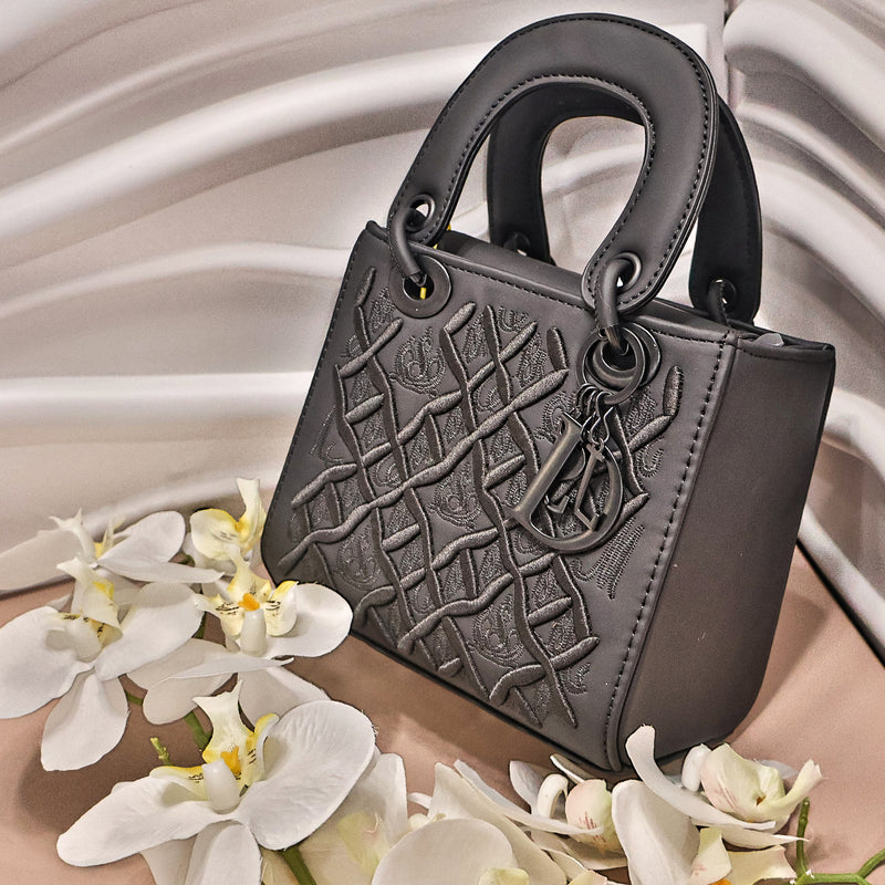 EMBROIDERED MINI TOTE BAG