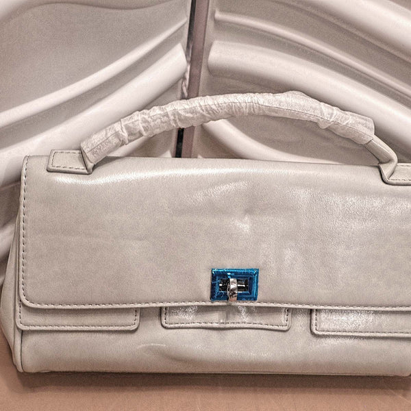 CLASSIC STRUCTURED TOP—LEATHER BAG